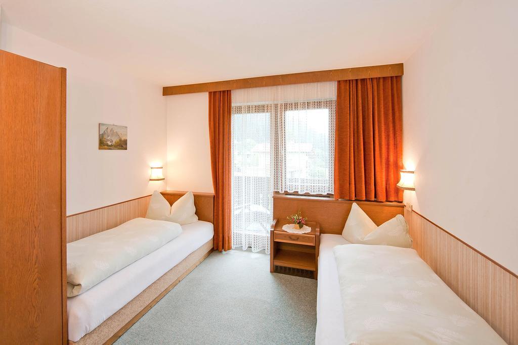 Landhaus Maridl Hart im Zillertal Oda fotoğraf
